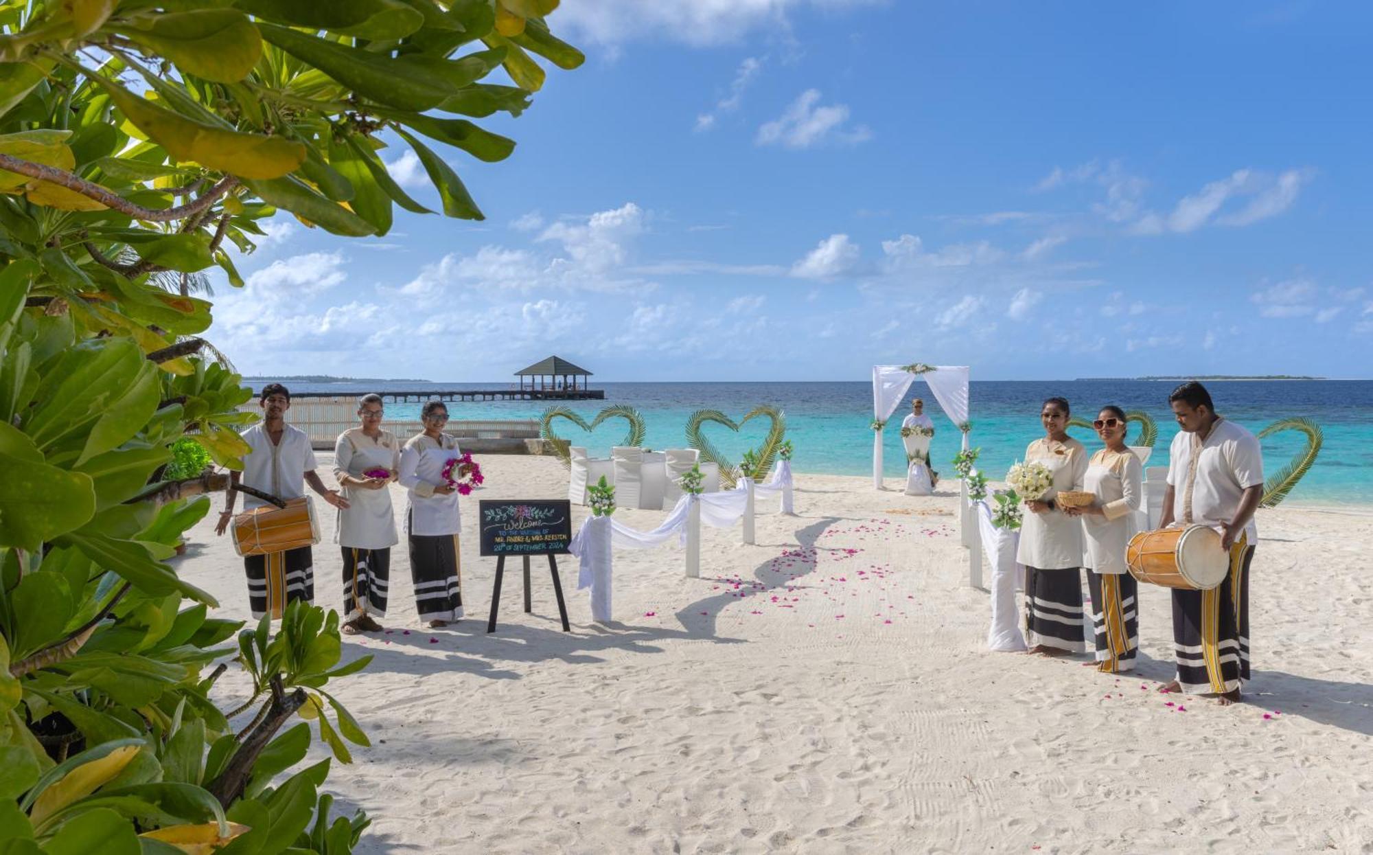 Adaaran Select Meedhupparu - Complimentary Stay For 1 Child For Stays Between April 2025 To September 2025 Meedhoo  Luaran gambar